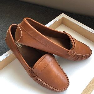 Woman’s Shoes